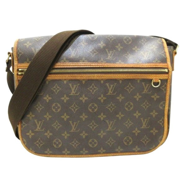 Louis Vuitton Handbags - Auth Louis Vuitton Bosphore GM Crossbody #25361L43B